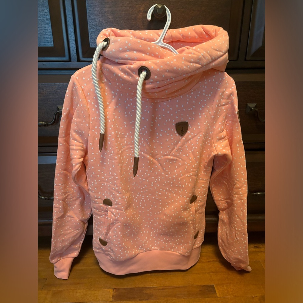 NWOT Wanakome Artemis hoodie peach mini dots